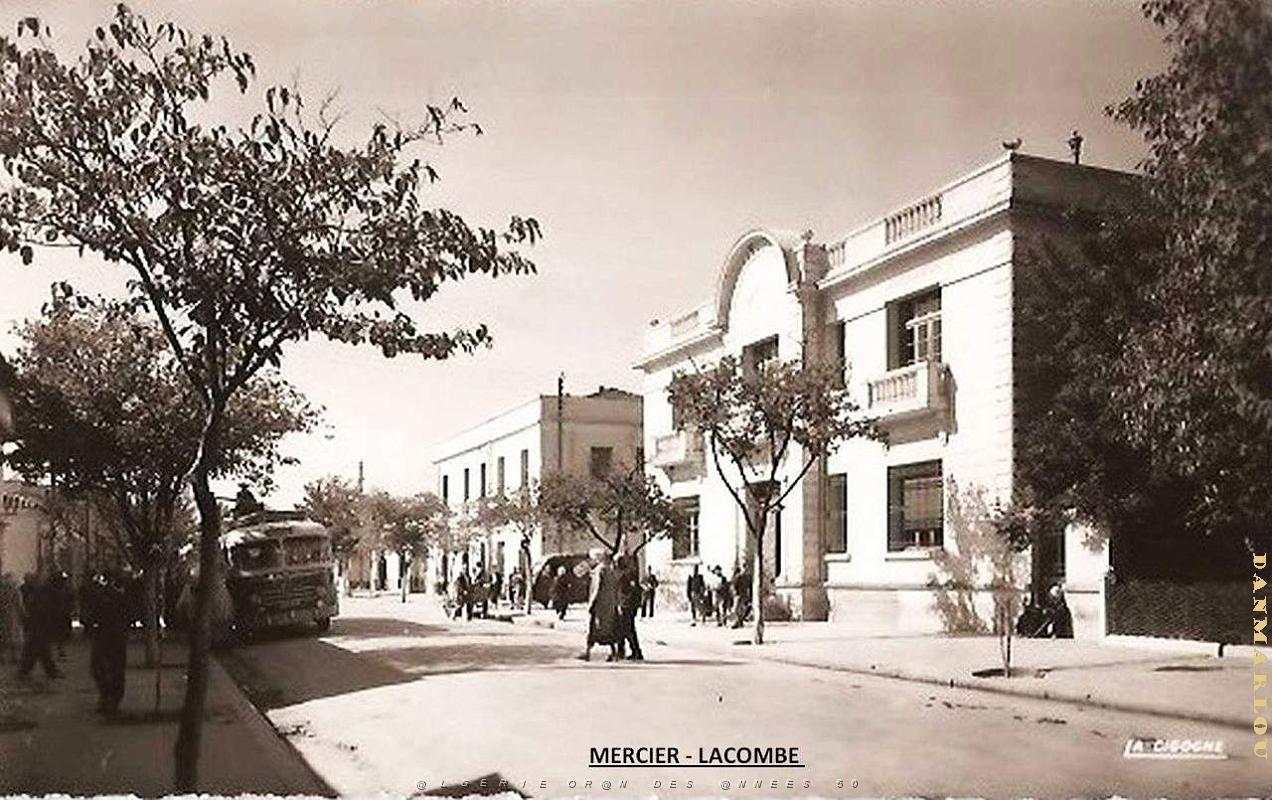 Mercier Lacombe- 108- La poste.jpg